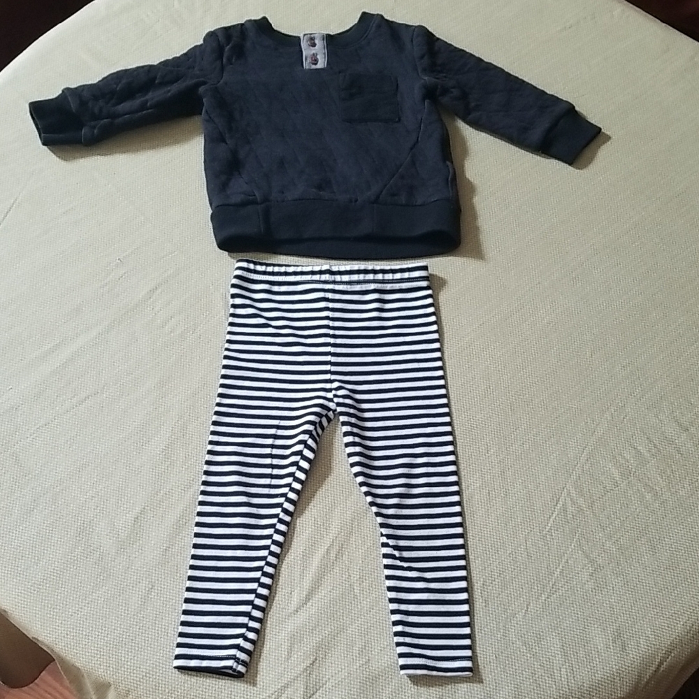 Cat & Jack Black Quilted Sweatshirt and Striped Leggings Set - Size 18 Months